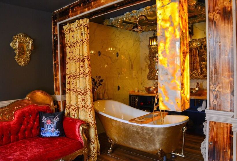 سوئیت دلوکس 2 خوابه, Pirates World