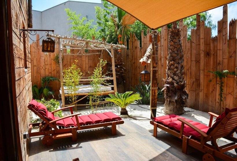 سوئیت دلوکس 2 خوابه, Pirates World