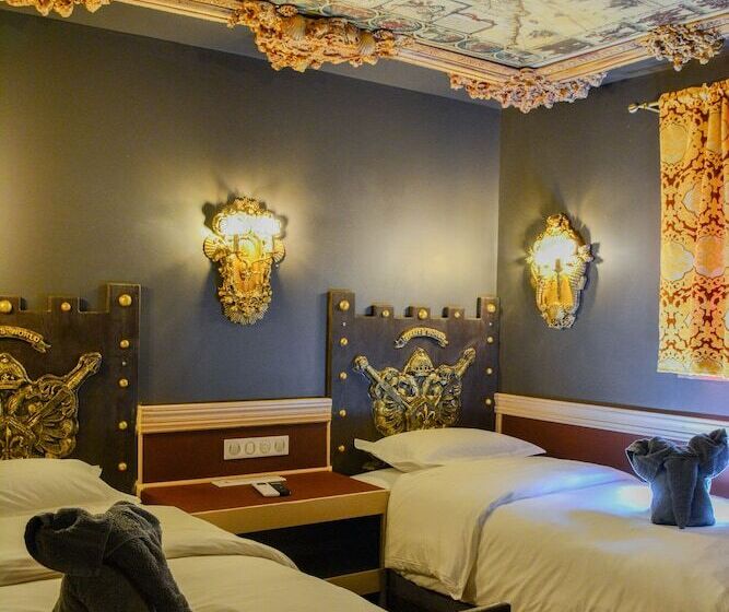 سوئیت دلوکس 2 خوابه, Pirates World