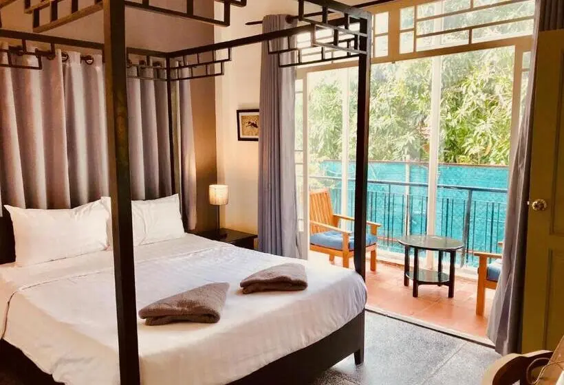 デラックスルーム, Prantara Heritage Suites