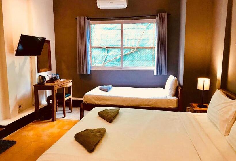 Трехместный Номер Deluxe, Prantara Heritage Suites