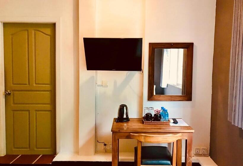 Трехместный Номер Deluxe, Prantara Heritage Suites
