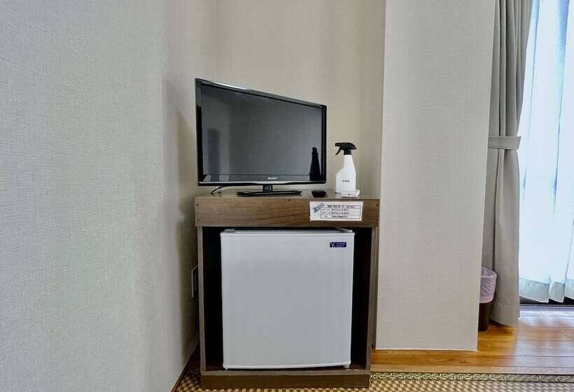 חדר בסיסי, Umizola