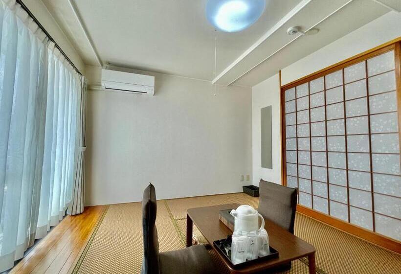 חדר סטנדרט, Umizola