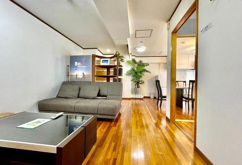 חדר משפחתי, Umizola