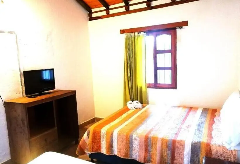 اتاق ساده سه نفره, Villa Paz