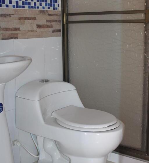 اتاق ساده سه‌ نفره, Villa Paz