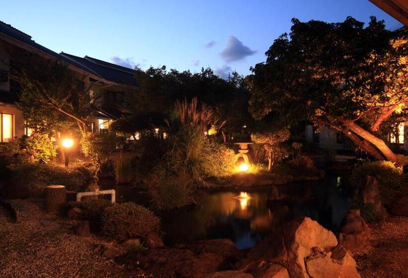 Семейный Номер Вид на Сад, Yanagiya