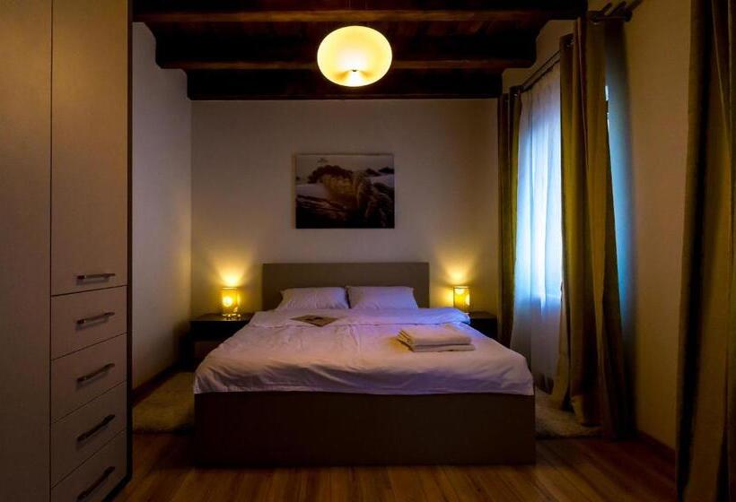 Полулюкс, Casa Nicolae Luxury Suites