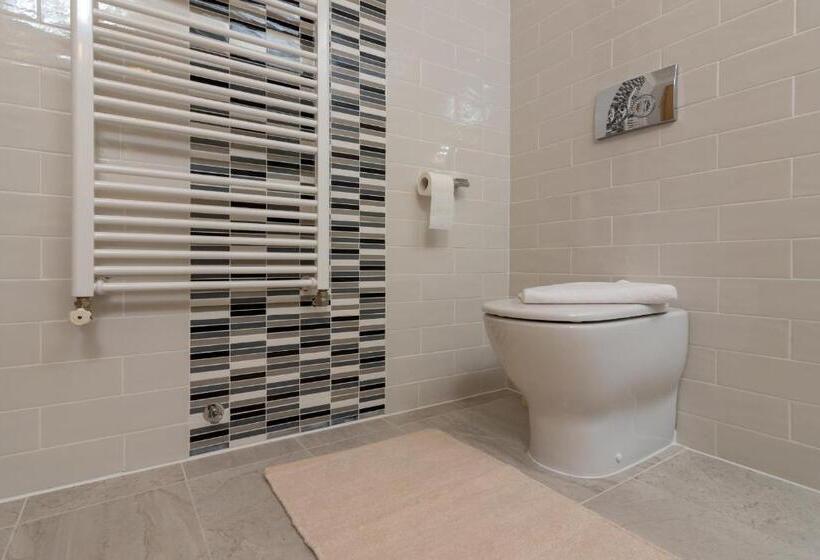 سوییت لوکس, Casa Nicolae Luxury Suites