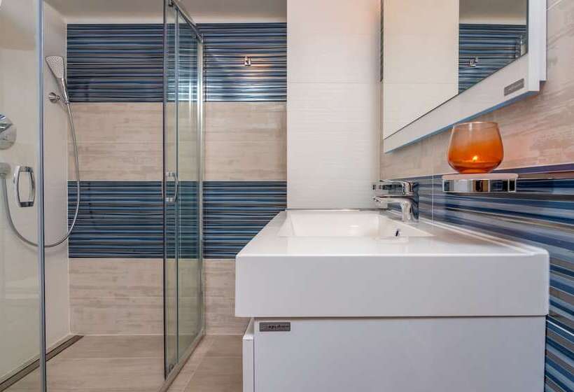 Люкс Повышенной Комфортности, Casa Nicolae Luxury Suites