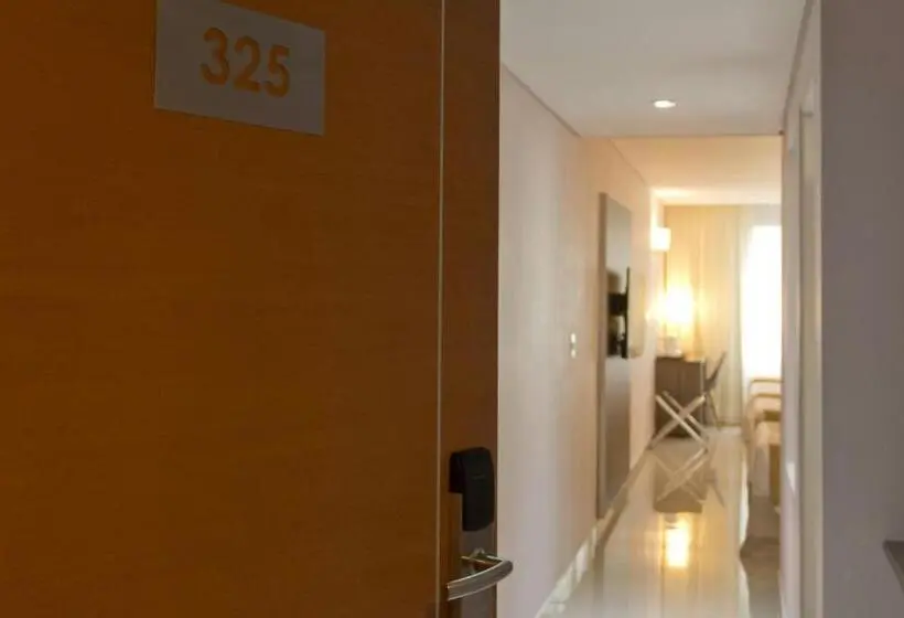 スーペリアーシェアルームのワンベッド, City Falls Iguazu
