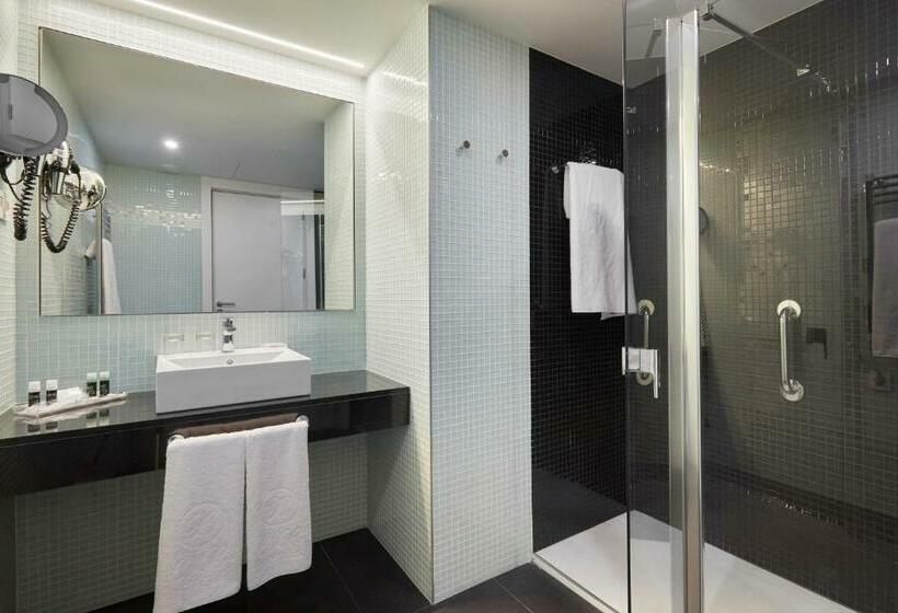 Номер Basic, Exe Plaza Catalunya