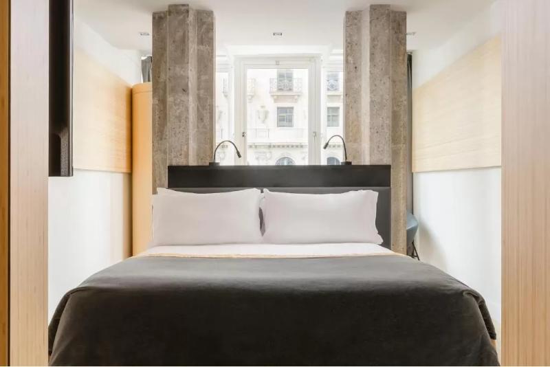 Номер Basic, Exe Plaza Catalunya