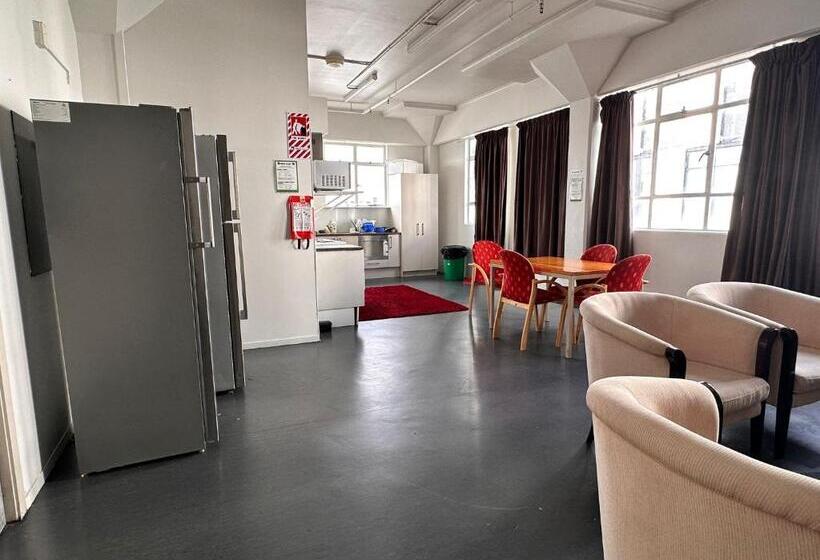 带共用浴室的标准房间, Hamilton City Inn