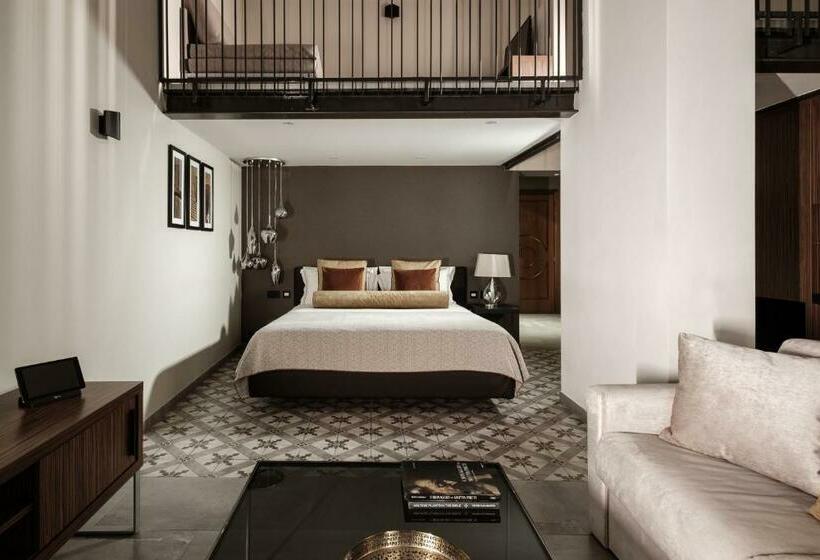 سوییت لوکس, 1926 Le Parisot Boutique Suites