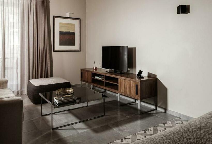 سوییت لوکس, 1926 Le Parisot Boutique Suites