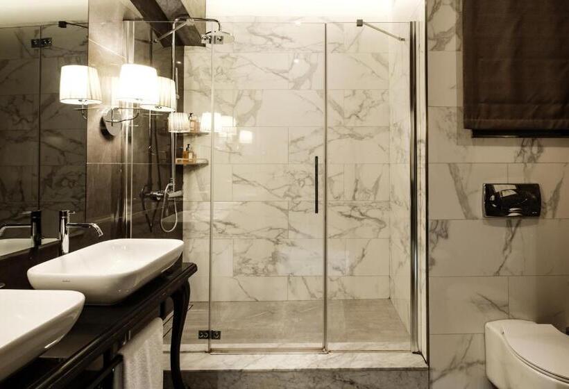 سوئیت پنت هاوس, 1926 Le Parisot Boutique Suites