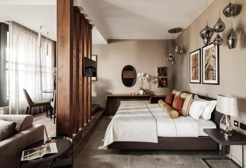 سوئیت پنت هاوس, 1926 Le Parisot Boutique Suites