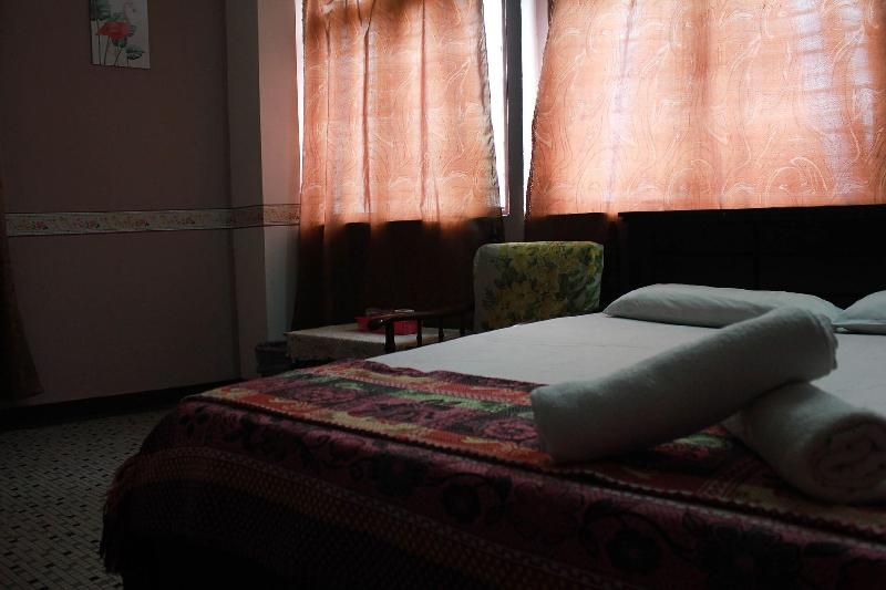Четырехместный Номер Deluxe, Sun Golden Inn