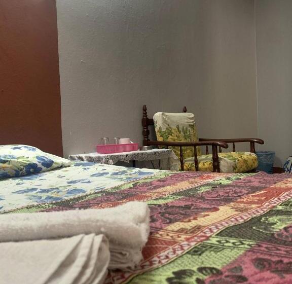 디럭스 룸, Sun Golden Inn