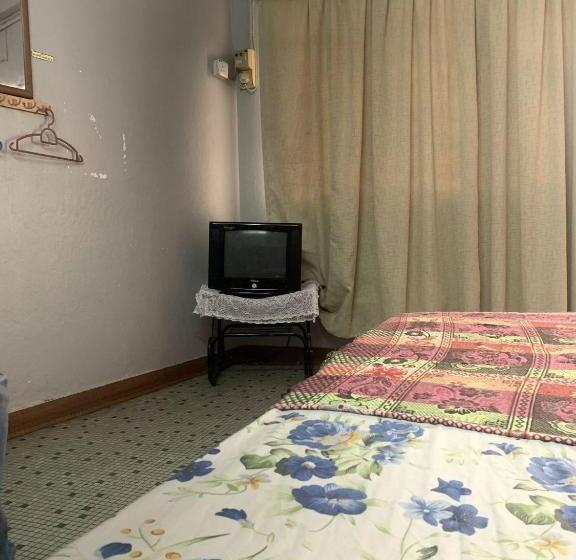 디럭스 룸, Sun Golden Inn