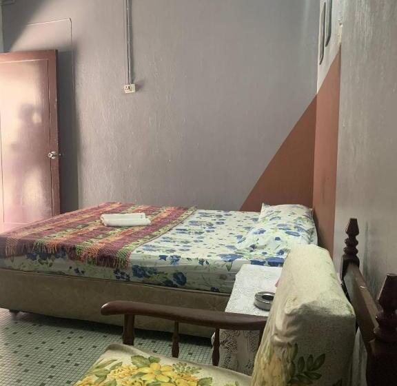 디럭스 룸, Sun Golden Inn