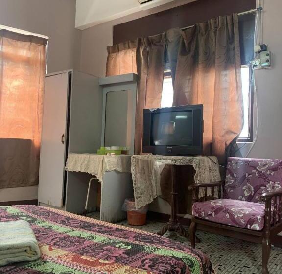 Трехместный Номер Deluxe, Sun Golden Inn