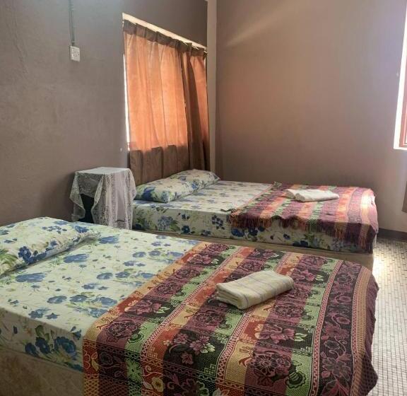 디럭스 트리플 룸, Sun Golden Inn