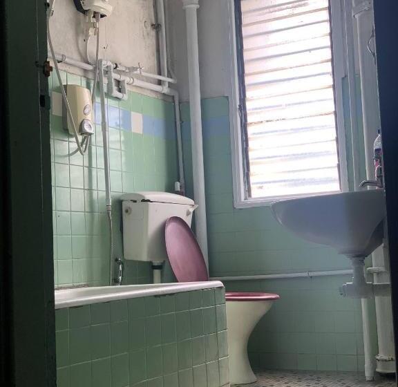 디럭스 패밀리 룸, Sun Golden Inn