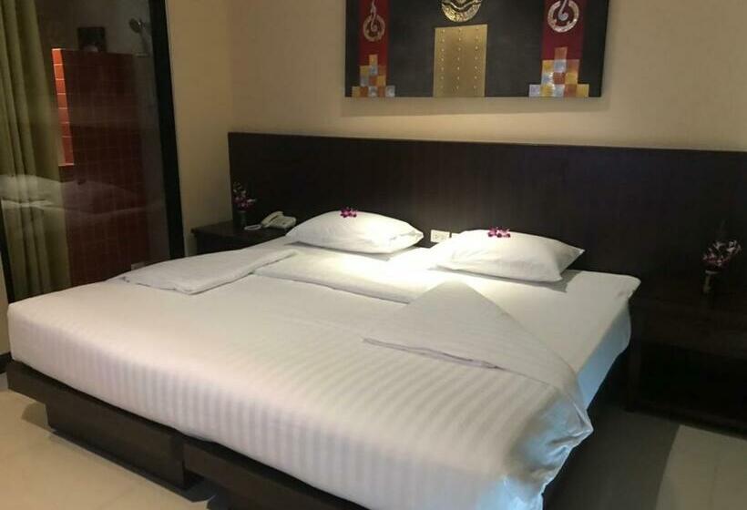 اتاق استاندارد با بالکن, The Ld Pattaya