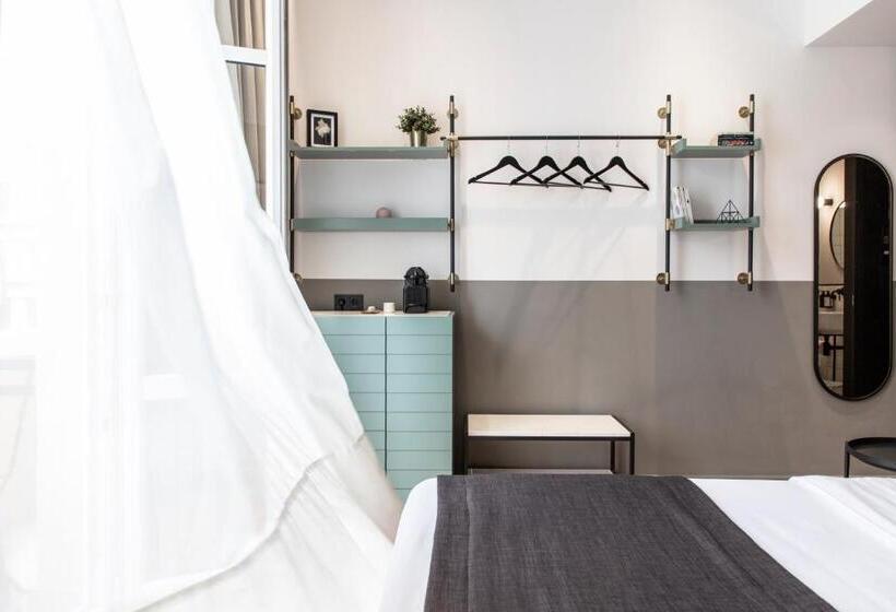 Chambre Standard, The Modernist Thessaloniki