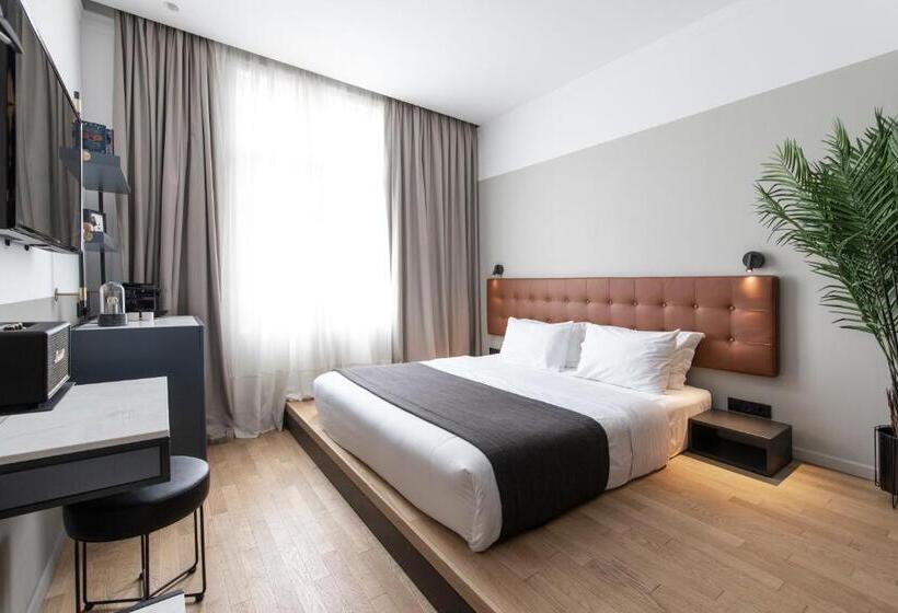 Chambre Supérieure, The Modernist Thessaloniki