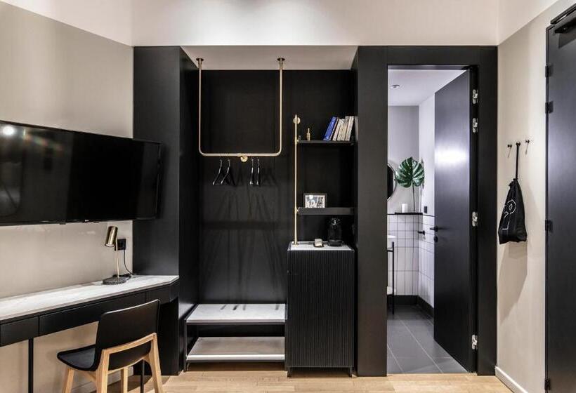 Chambre Deluxe, The Modernist Thessaloniki