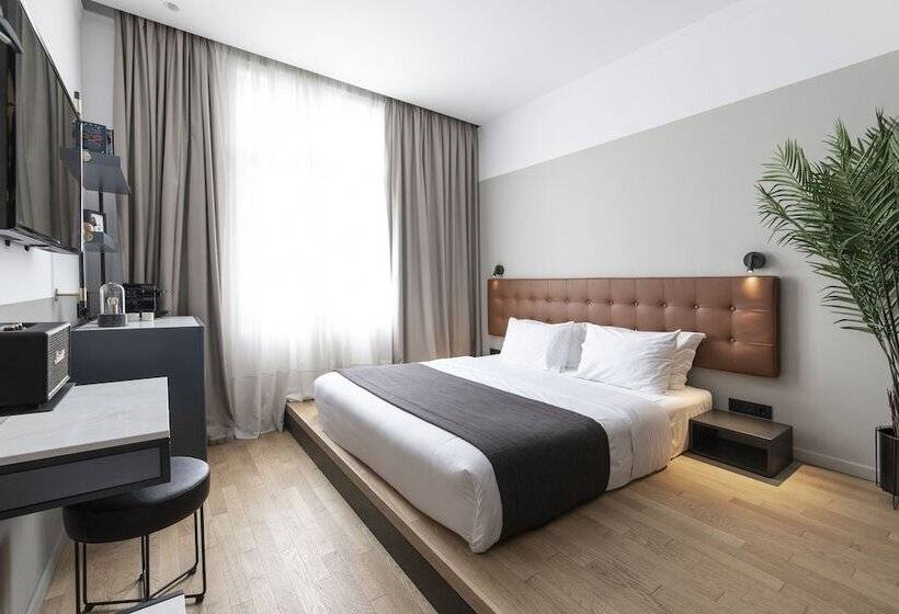 Chambre Supérieure, The Modernist Thessaloniki