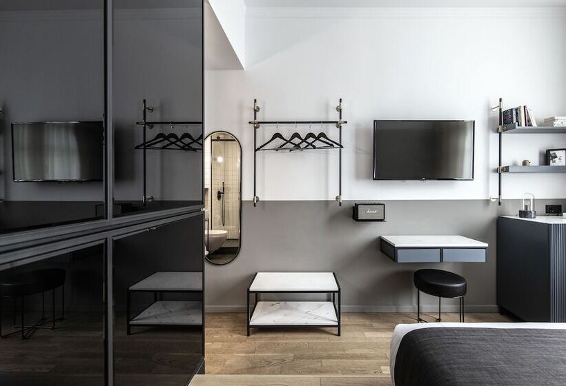 Chambre Supérieure, The Modernist Thessaloniki