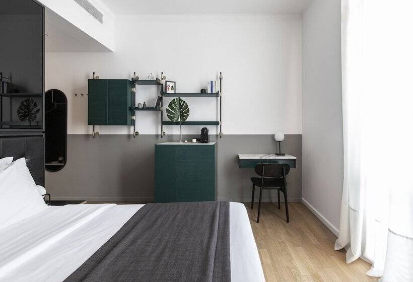 Chambre Deluxe, The Modernist Thessaloniki