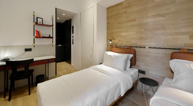 Chambre Standard, The Modernist Thessaloniki