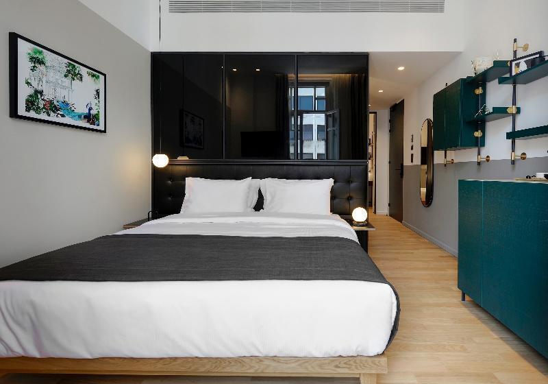 Chambre Familiale, The Modernist Thessaloniki