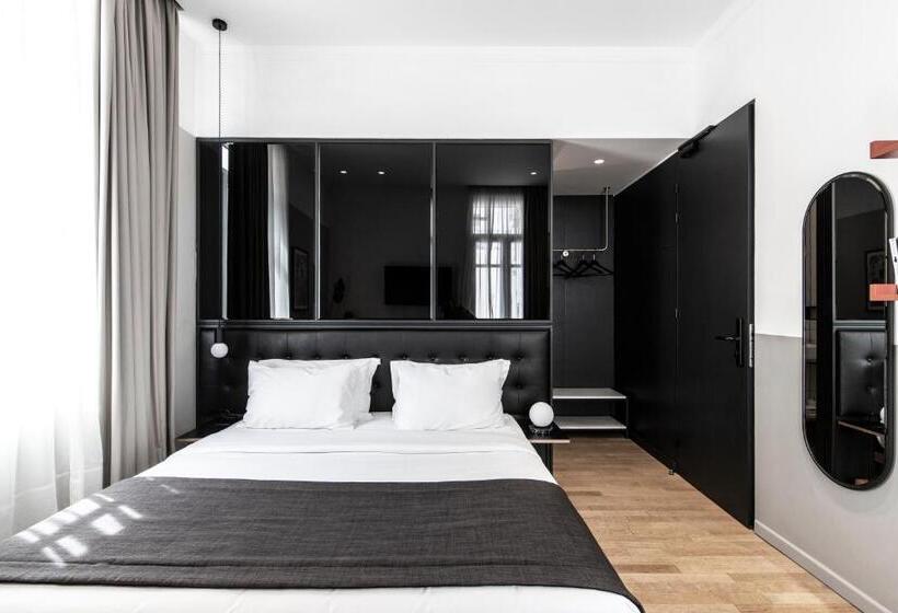 Chambre Supérieure, The Modernist Thessaloniki