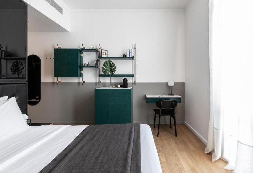 Chambre Deluxe, The Modernist Thessaloniki