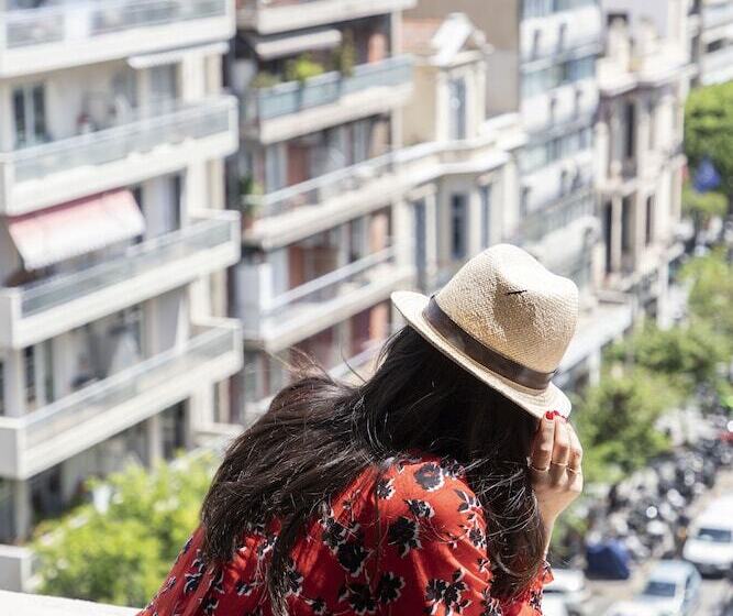 Chambre Familiale, The Modernist Thessaloniki