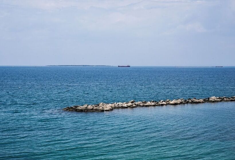 オーシャンビュージュニアスイート, Virgilio