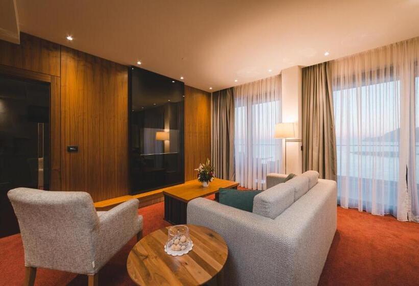 آپارتمان 1 خوابه با چشمانداز دریا, Kalamper Hotel & Spa
