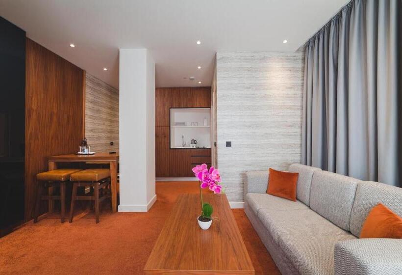 آپارتمان 1 خوابه با تراس, Kalamper Hotel & Spa