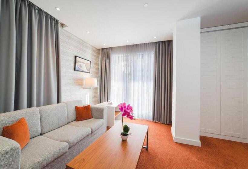 آپارتمان 1 خوابه با تراس, Kalamper Hotel & Spa