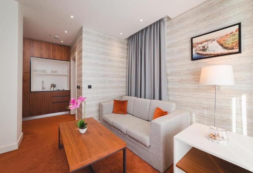 آپارتمان 1 خوابه با تراس, Kalamper Hotel & Spa