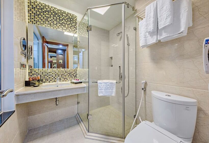 Superior Room, Paris Deli Danang Beach