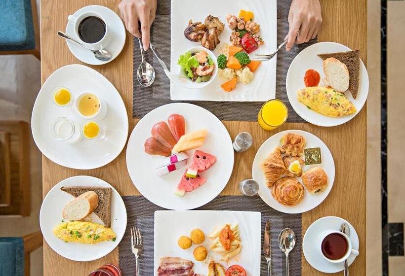Quarto superior, Paris Deli Danang Beach