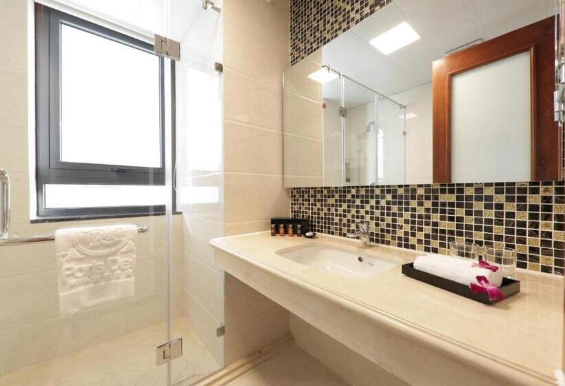 Deluxe Room King Size Bed, Paris Deli Danang Beach
